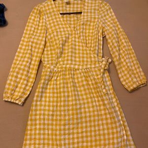 Old navy yellow plaid tie dress